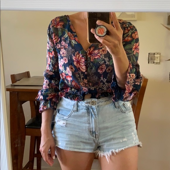 FL&L Flora Button Back Blouse - Picture 8 of 8